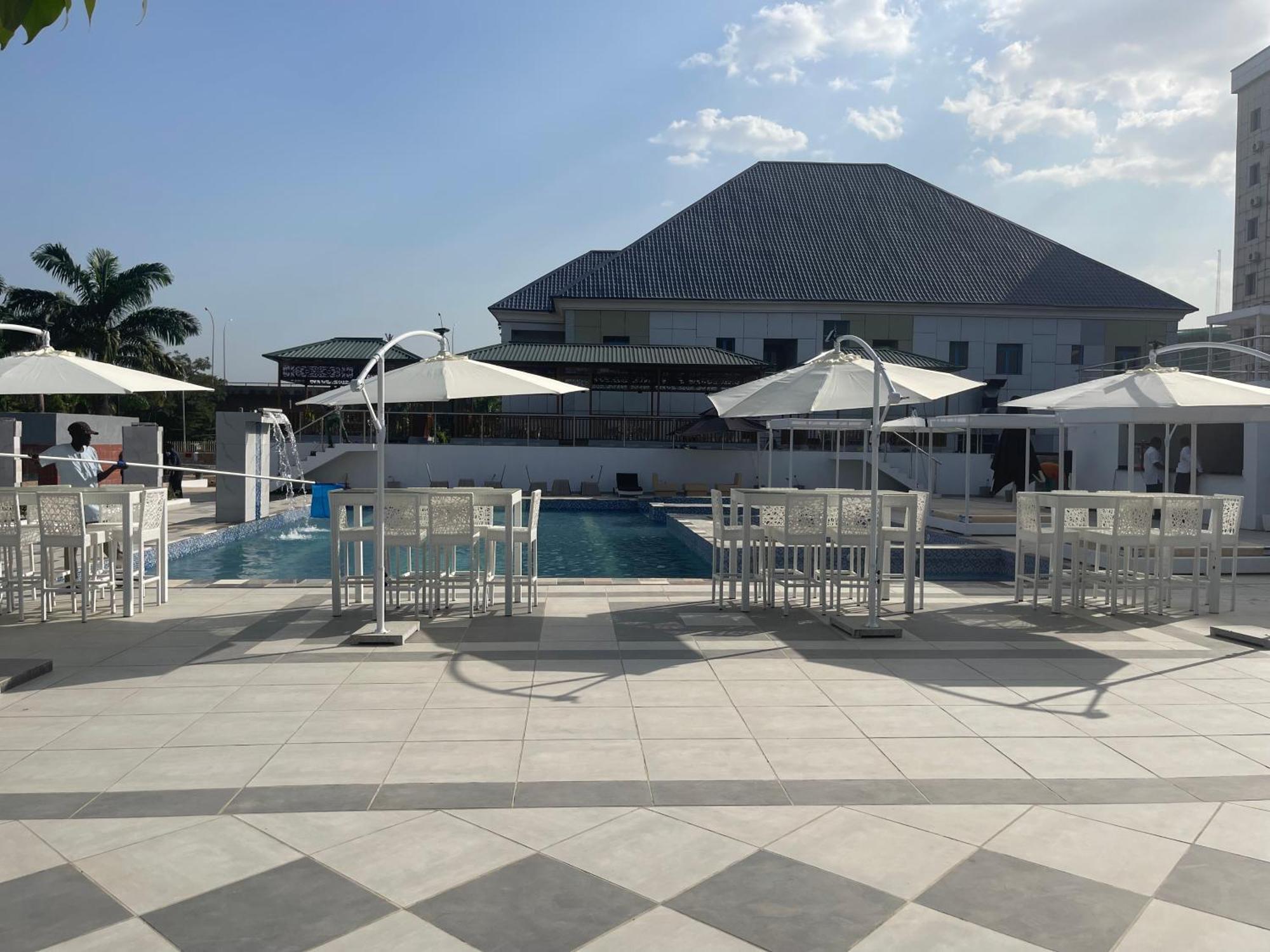 Aa Hotel And Suites Abuja Buitenkant foto